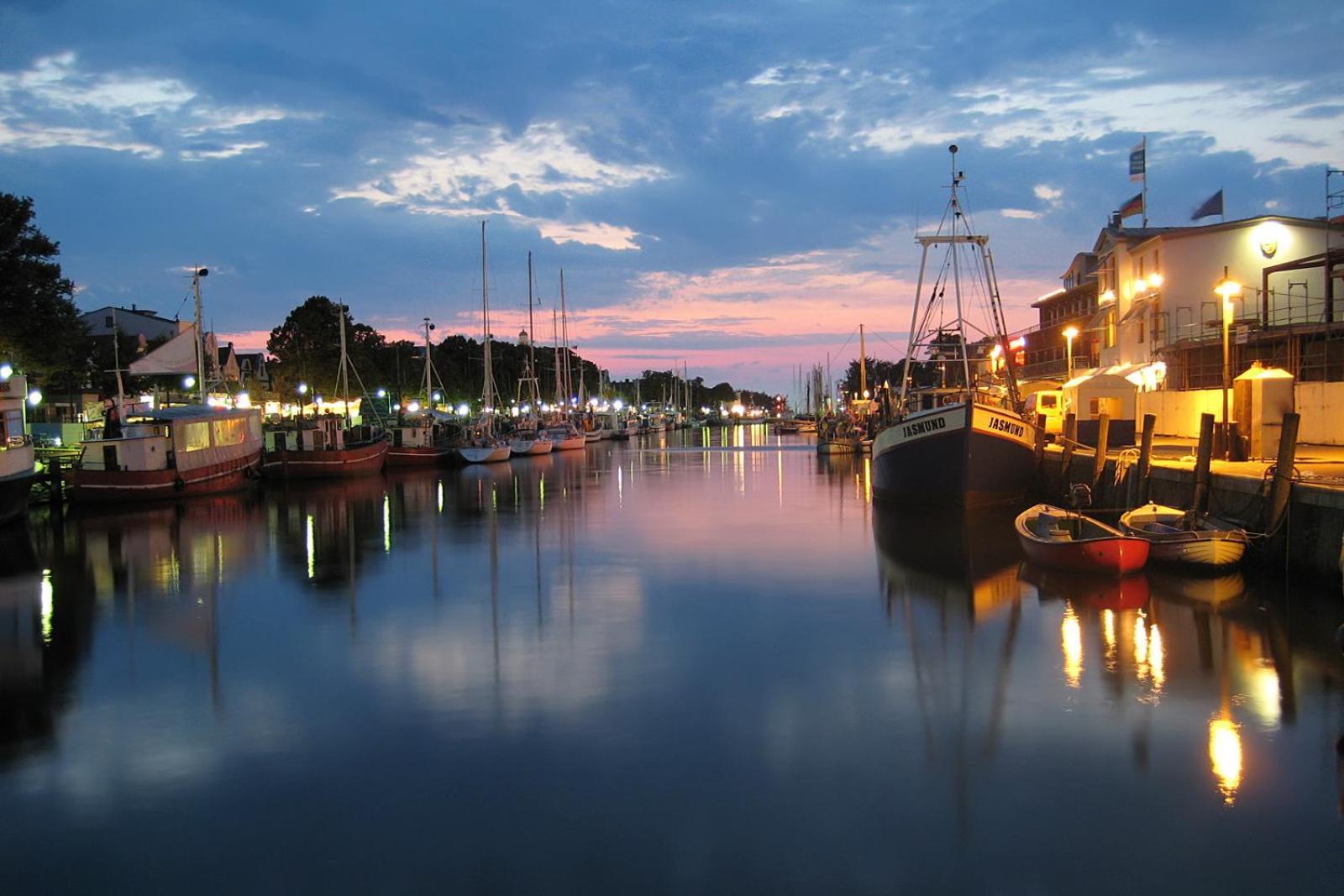 Ostseeblick, Direkt Am Alten Strom Rostock Esterno foto